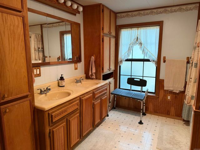 516 Polk Road 40, Hatfield, AR 71945