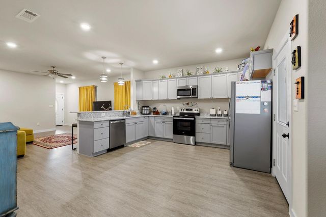 1512 Kennedy Street, Bonham, TX 75418
