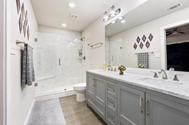 1512 Kennedy Street, Bonham, TX 75418