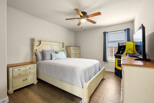 1512 Kennedy Street, Bonham, TX 75418