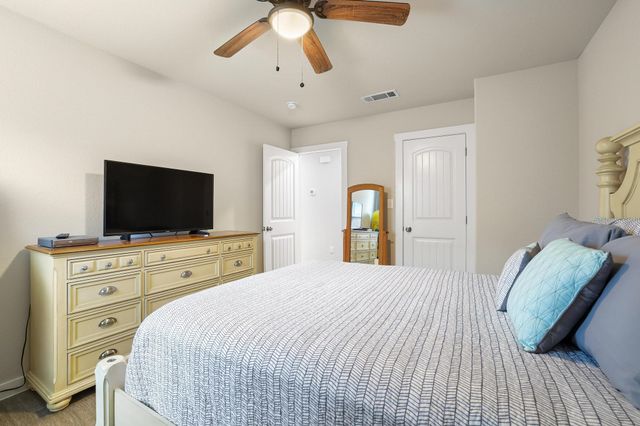 1512 Kennedy Street, Bonham, TX 75418