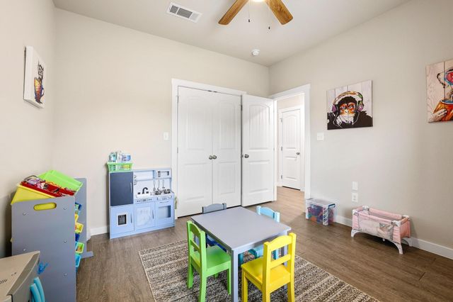 1512 Kennedy Street, Bonham, TX 75418