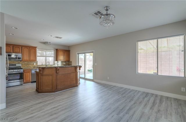 8021 Dancing Springs Street, Las Vegas, NV 89143