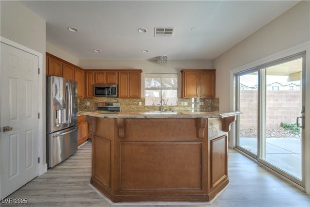 8021 Dancing Springs Street, Las Vegas, NV 89143