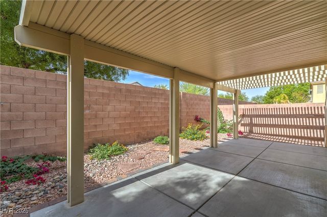 8021 Dancing Springs Street, Las Vegas, NV 89143