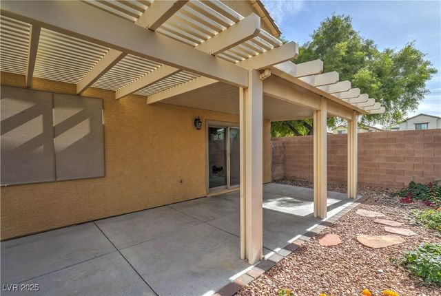 8021 Dancing Springs Street, Las Vegas, NV 89143