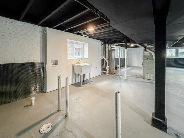 3128 Arthur Avenue, Brookfield, IL 60513