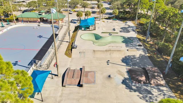 511 SWEET BAY Circle, Jupiter, FL 33458