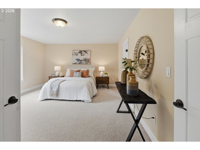 19319 DOGWOOD Ct, Lake Oswego, OR 97035