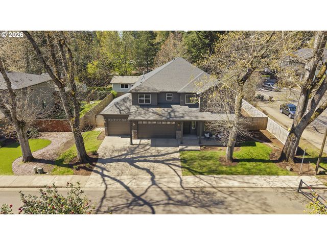 19319 DOGWOOD Ct, Lake Oswego, OR 97035