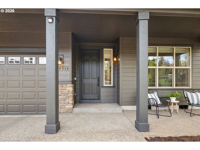 19319 DOGWOOD Ct, Lake Oswego, OR 97035