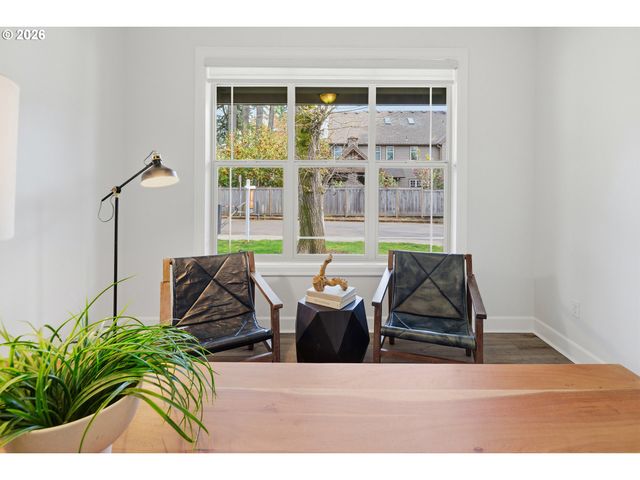 19319 DOGWOOD Ct, Lake Oswego, OR 97035