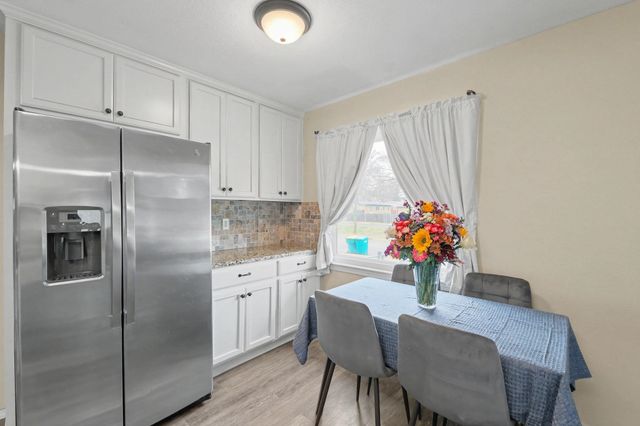 515 Franklin Ave, Mulvane, KS 67110