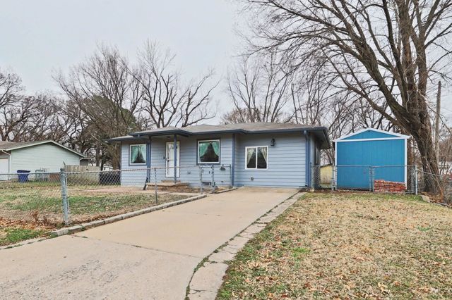 515 Franklin Ave, Mulvane, KS 67110