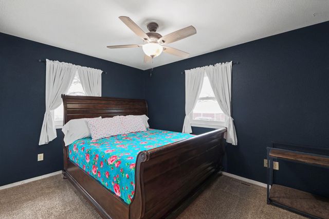 515 Franklin Ave, Mulvane, KS 67110