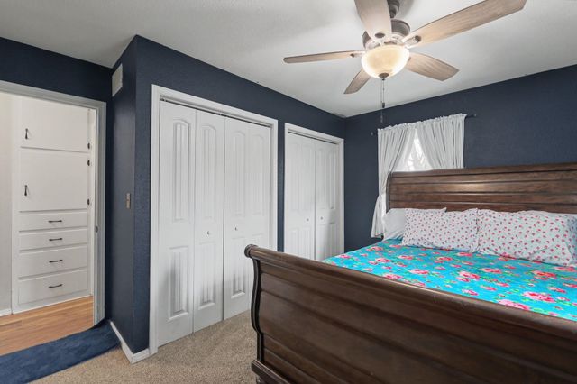 515 Franklin Ave, Mulvane, KS 67110