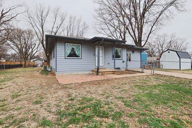 515 Franklin Ave, Mulvane, KS 67110