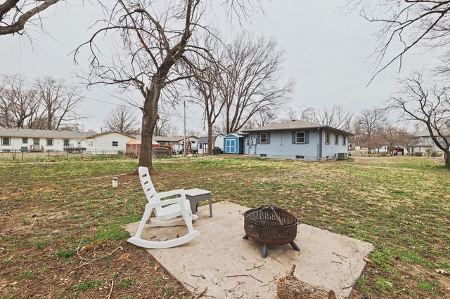 515 Franklin Ave, Mulvane, KS 67110