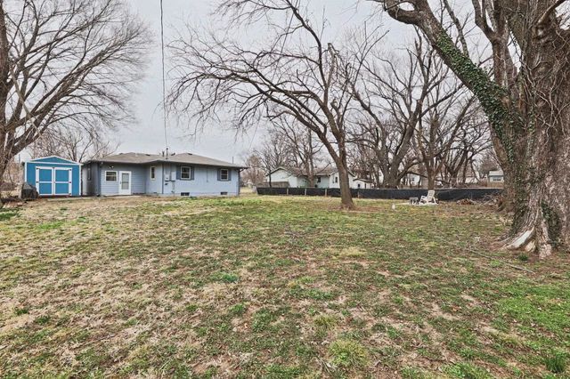 515 Franklin Ave, Mulvane, KS 67110