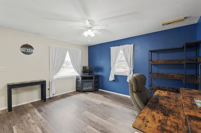 515 Franklin Ave, Mulvane, KS 67110