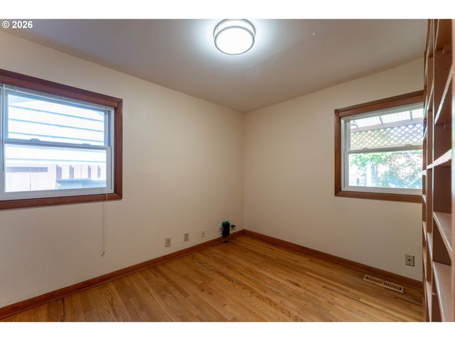 5276 Ne 73RD Ave, Portland, OR 97218