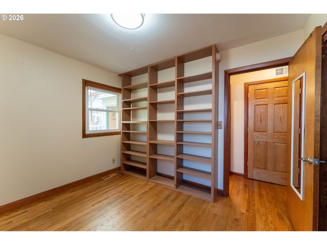 5276 Ne 73RD Ave, Portland, OR 97218
