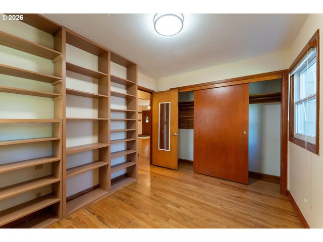 5276 Ne 73RD Ave, Portland, OR 97218