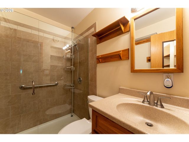5276 Ne 73RD Ave, Portland, OR 97218