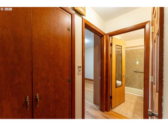 5276 Ne 73RD Ave, Portland, OR 97218