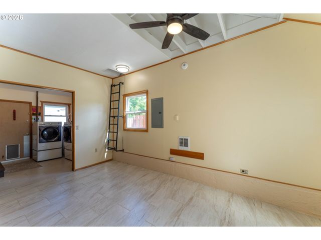 5276 Ne 73RD Ave, Portland, OR 97218