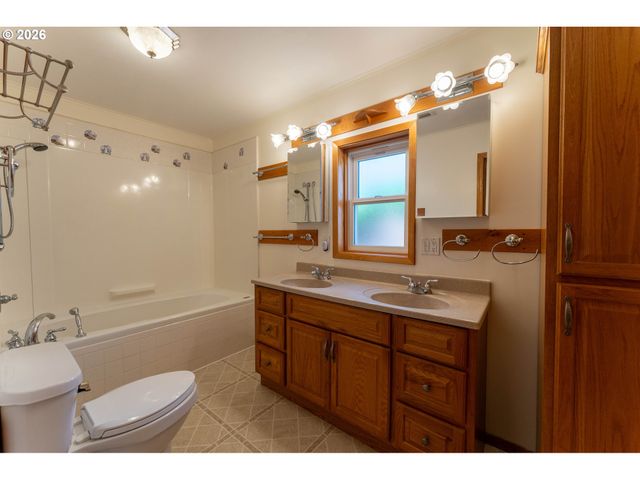 5276 Ne 73RD Ave, Portland, OR 97218