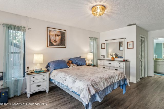 4527 Goldcoast Avenue, Spring Hill, FL 34609