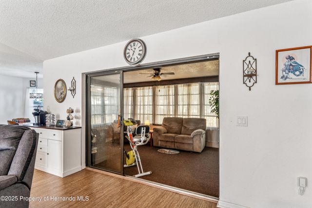 4527 Goldcoast Avenue, Spring Hill, FL 34609