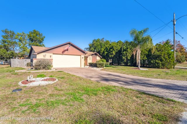 4527 Goldcoast Avenue, Spring Hill, FL 34609