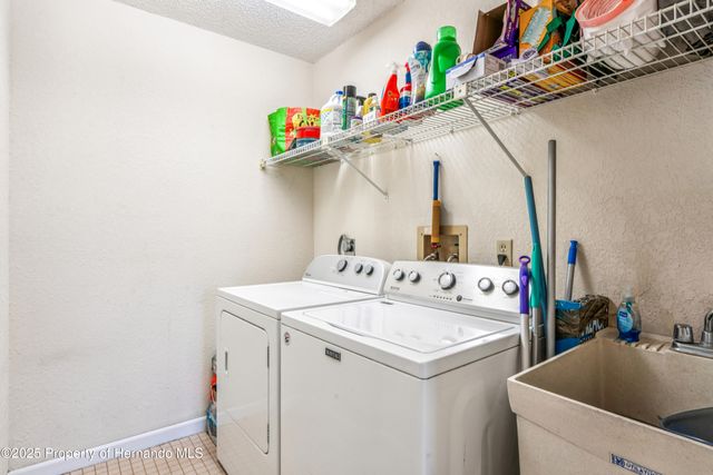 4527 Goldcoast Avenue, Spring Hill, FL 34609