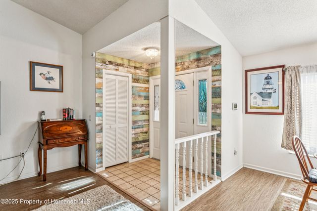 4527 Goldcoast Avenue, Spring Hill, FL 34609