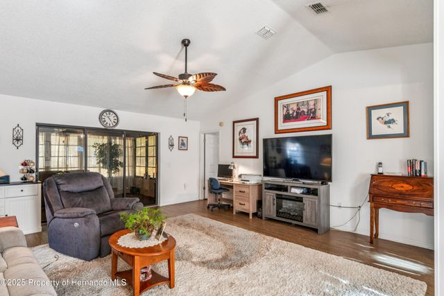 4527 Goldcoast Avenue, Spring Hill, FL 34609