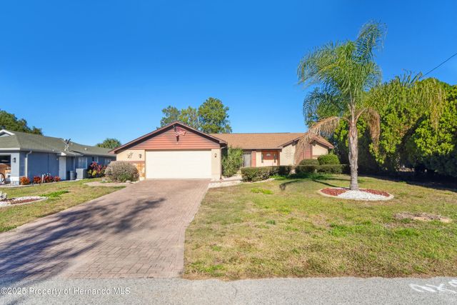 4527 Goldcoast Avenue, Spring Hill, FL 34609