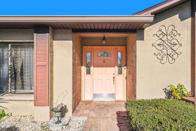 4527 Goldcoast Avenue, Spring Hill, FL 34609