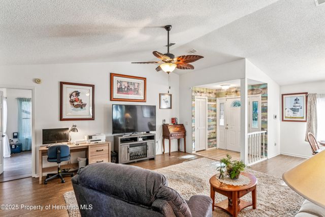 4527 Goldcoast Avenue, Spring Hill, FL 34609