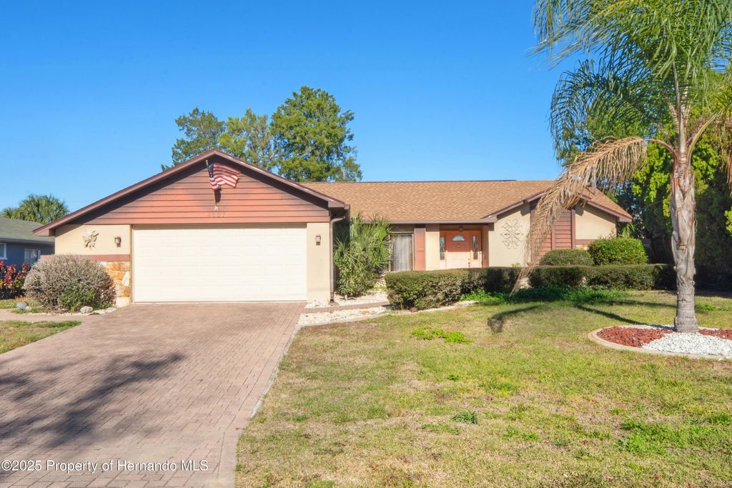 4527 Goldcoast Avenue, Spring Hill, FL 34609