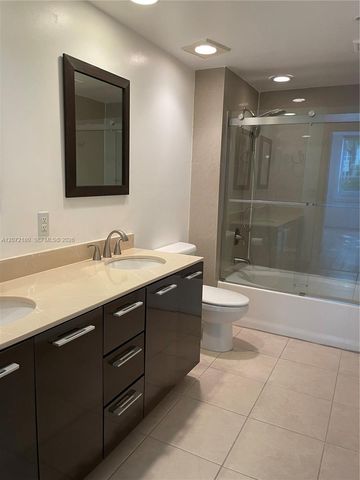 2000 N Bayshore Drive 205, Miami, FL 33137