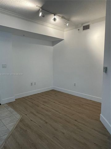 2000 N Bayshore Drive 205, Miami, FL 33137