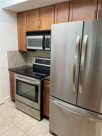 2000 N Bayshore Drive 205, Miami, FL 33137