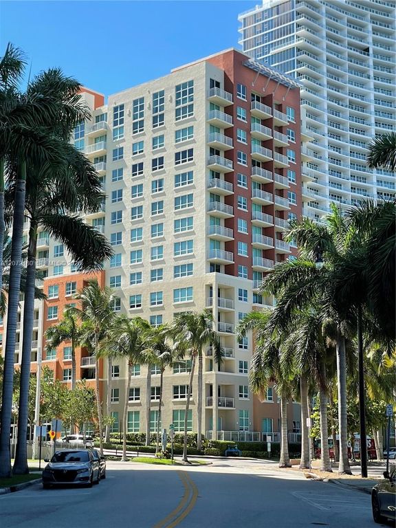 2000 N Bayshore Drive 205, Miami, FL 33137