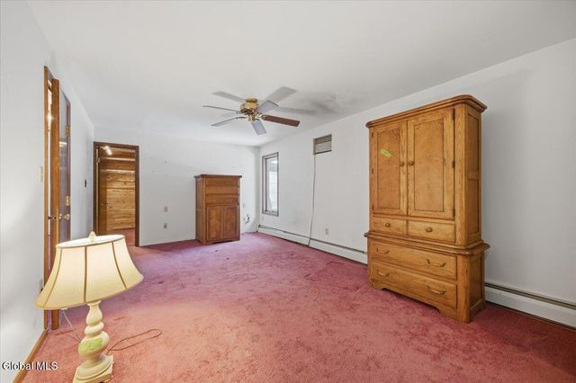 31 Robert Drive, Colonie, NY 12205