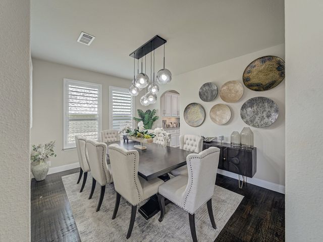 517 Thompson Drive, Van Alstyne, TX 75495