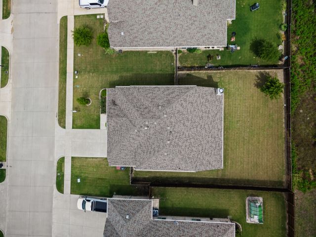 517 Thompson Drive, Van Alstyne, TX 75495