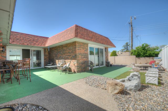 3105 DALLAS Street NE, Albuquerque, NM 87110