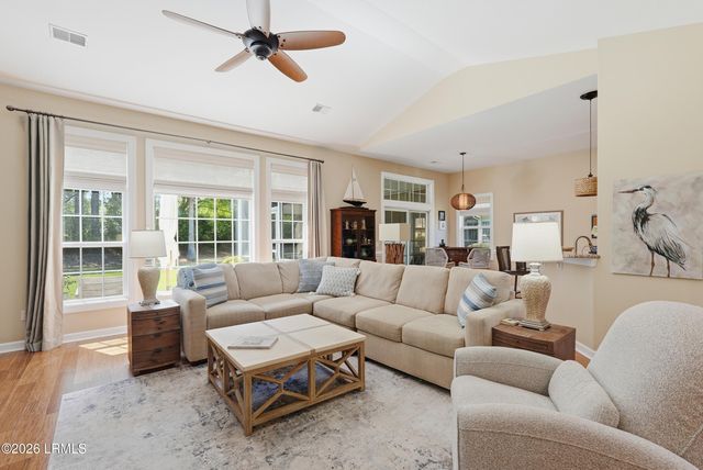 6 Crescent Circle, Bluffton, SC 29910